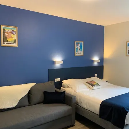 Logis Le Regis Hotel 2*